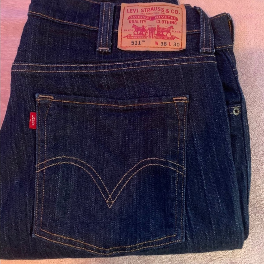 Mens levi